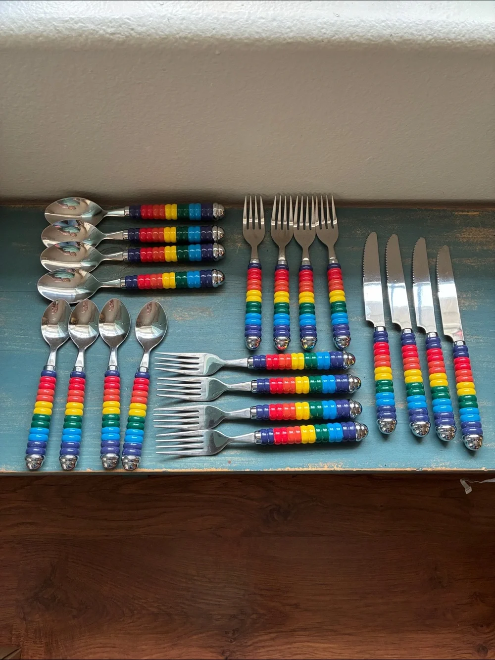 20 Pc Multicolored Flatware Set